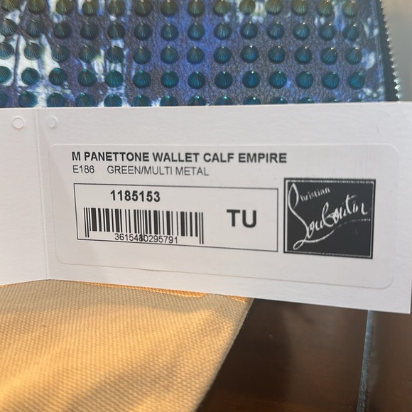 EUC Beautiful Christian Louboutin wallet. - Picture 15 of 15